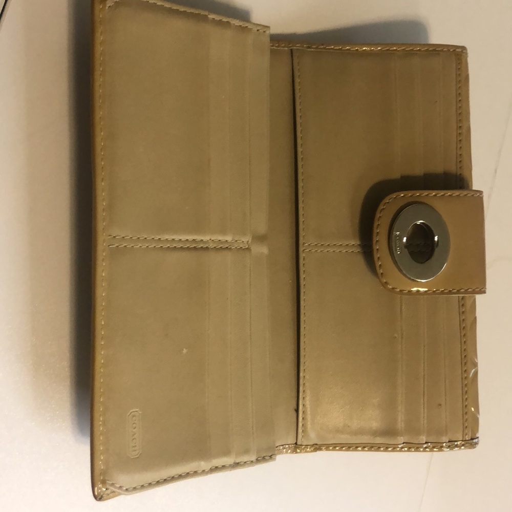 Coach wallet peanut - Picture 7 of 7